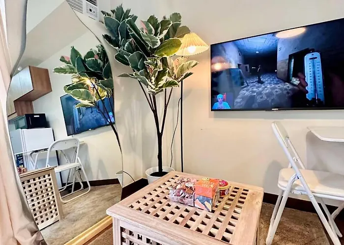 Prisma Residences By Kozy Mood Near Bgc Apartment *