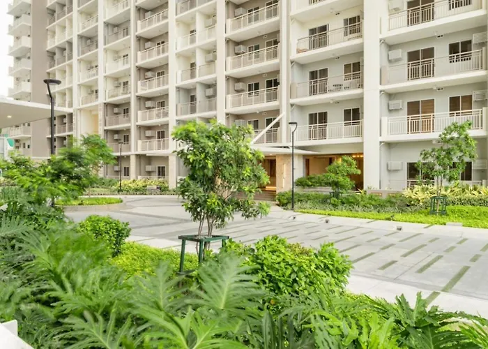 Prisma Residences By Kozy Mood Near Bgc Apartment