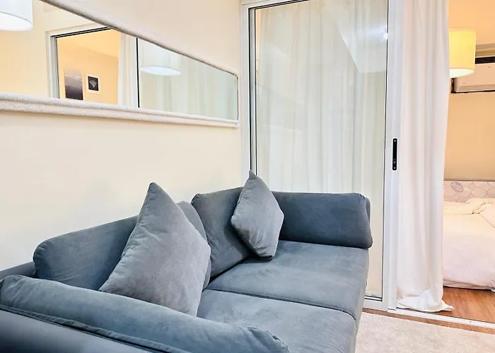 Prisma Residences By Kozy Mood Near Bgc * Manila