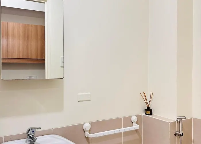 Prisma Residences By Kozy Mood Near Bgc *